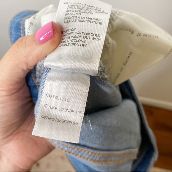NWT Articles of Society Paint Splatter Sarah Skinny Jeans Raw Hem Size 27 - Picture 8 of 9